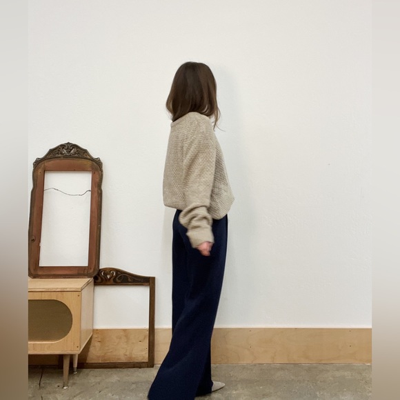 Purnell Oversized Slouchy Chunky Knit Oatmeal Sweater, Pre-loved in EC - Picture 7 of 16